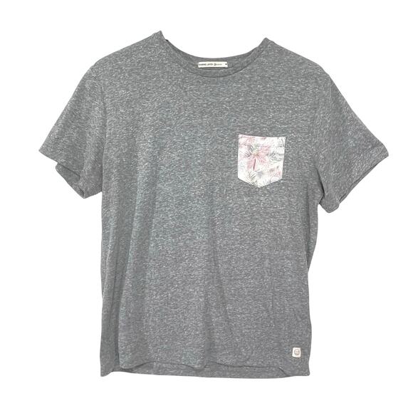 MARINE LAYER Men’s Re-Spun Heathered Gray Tropical Print Pocket Tee - Picture 2 of 3